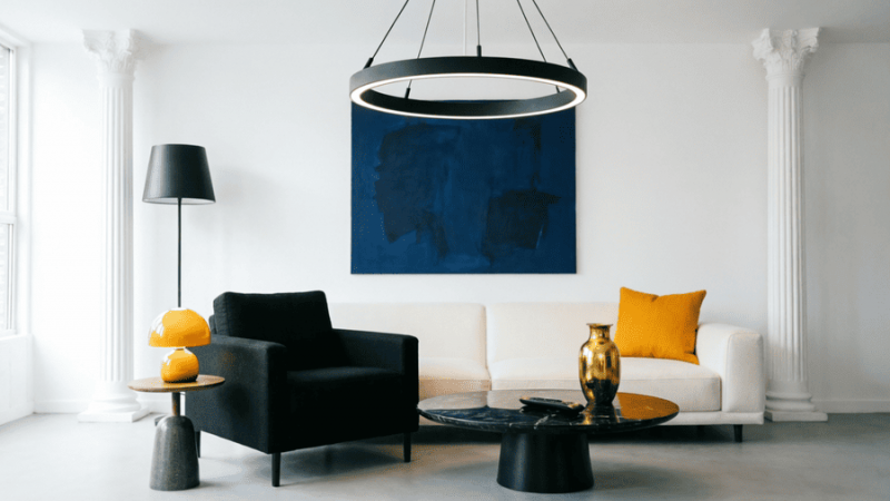 Геометрия света: минималистичные люстры для современного дома